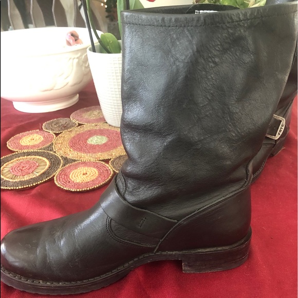 Frye women’s Veronica Short boot - Picture 3 of 6